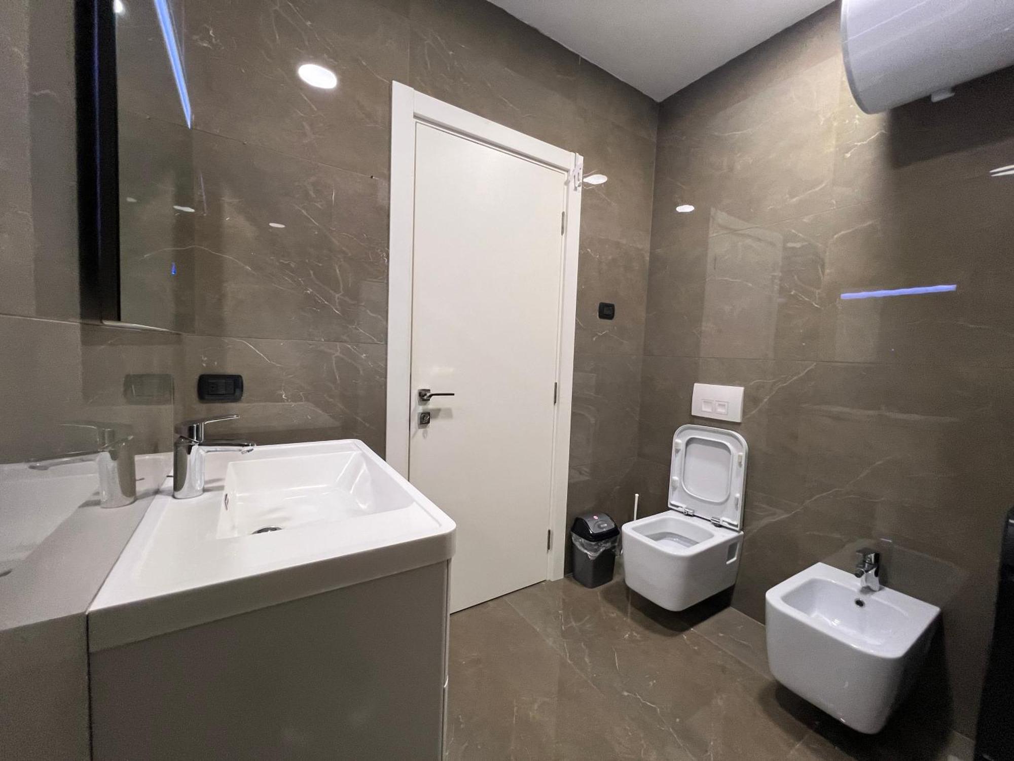 Downtown Grand Comfort Тирана Экстерьер фото